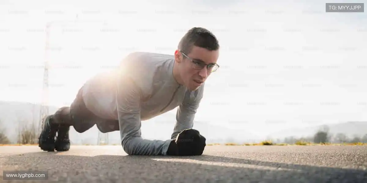 一键开启直播，弹幕互动，和全球球迷一起沸腾💬🌍